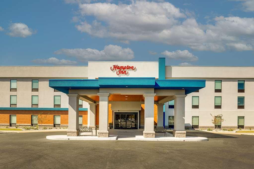 Hampton Inn Moultrie Exterior photo
