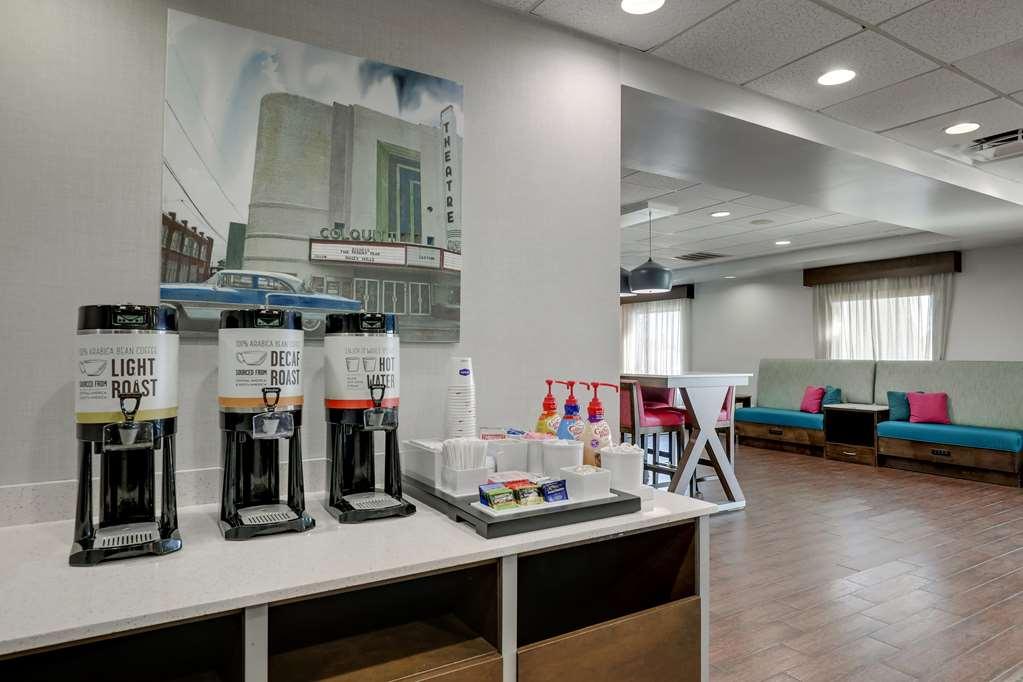 Hampton Inn Moultrie Restaurant photo