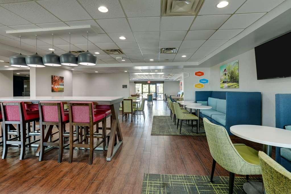 Hampton Inn Moultrie Restaurant photo