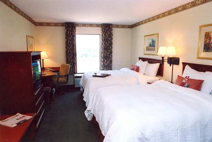 Hampton Inn Moultrie Room photo